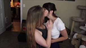 AwesomeKate And DelightfulHug – Magic The Fappening