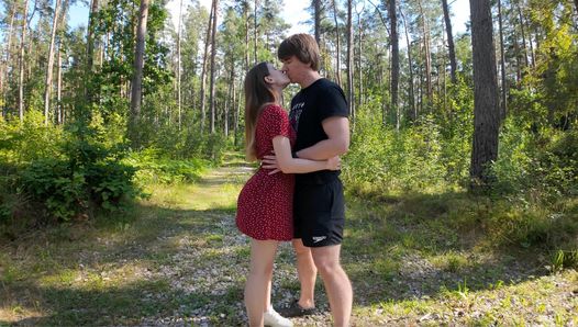 I Seduced My Driver – Gave Him a Sloppy Blowjob and Swallowed Every Drop